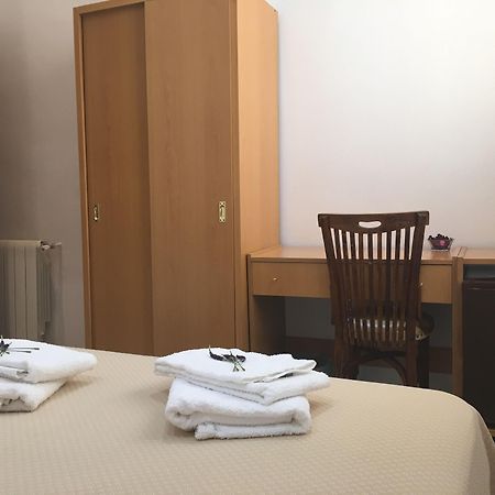 מדריד Hostal Lido מראה חיצוני תמונה